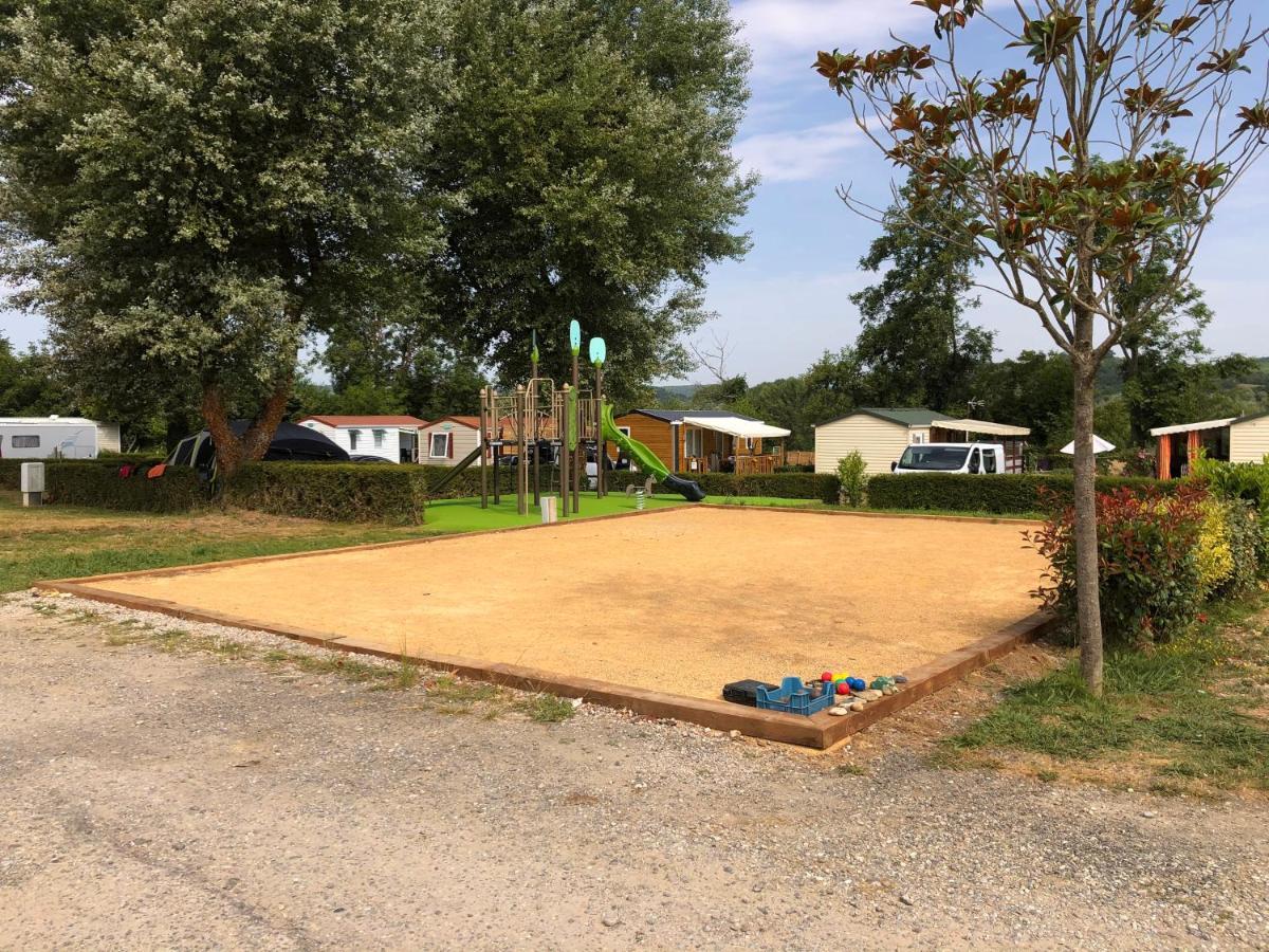 Hotel Camping Les Nysades à Mirepoix  Extérieur photo